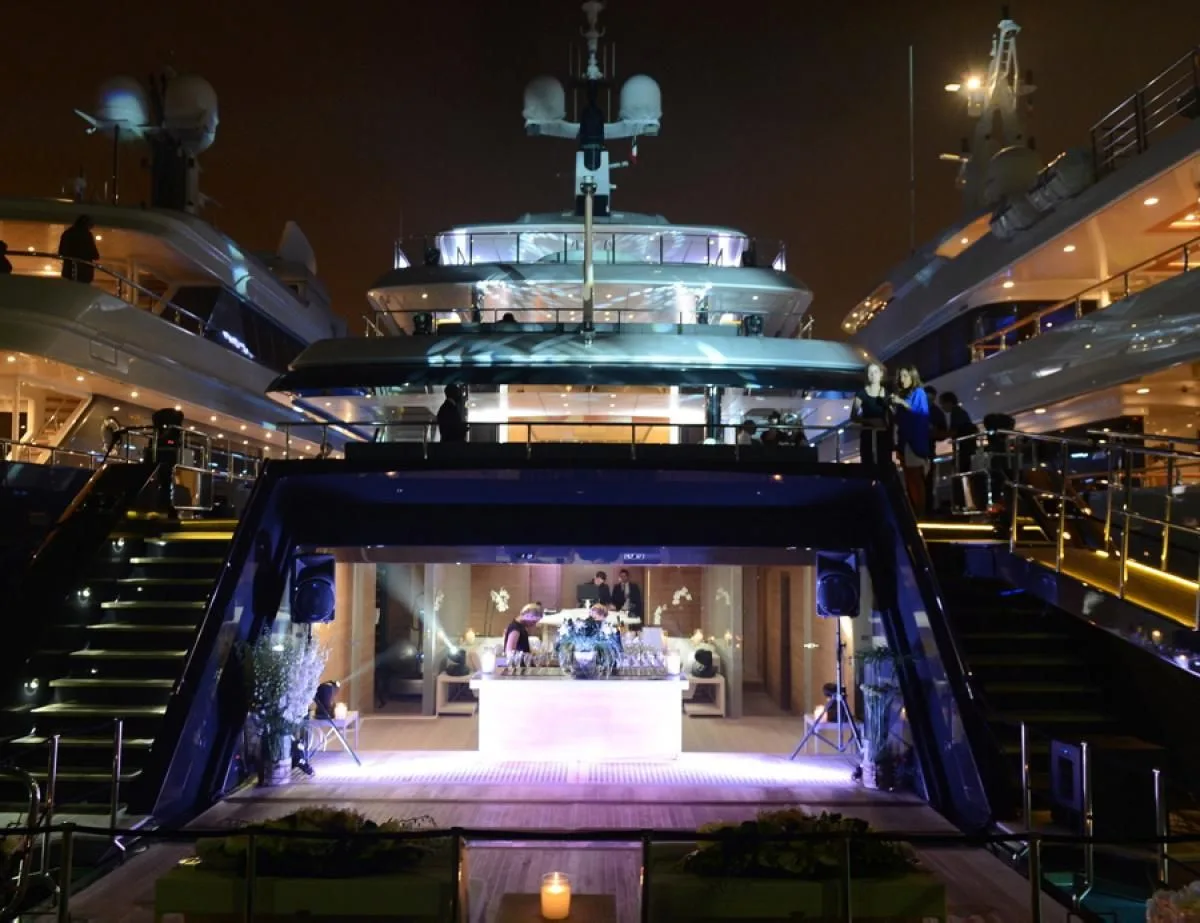 492e603747cf966c6786b6b917703298 - Bella Entertainment Singapore