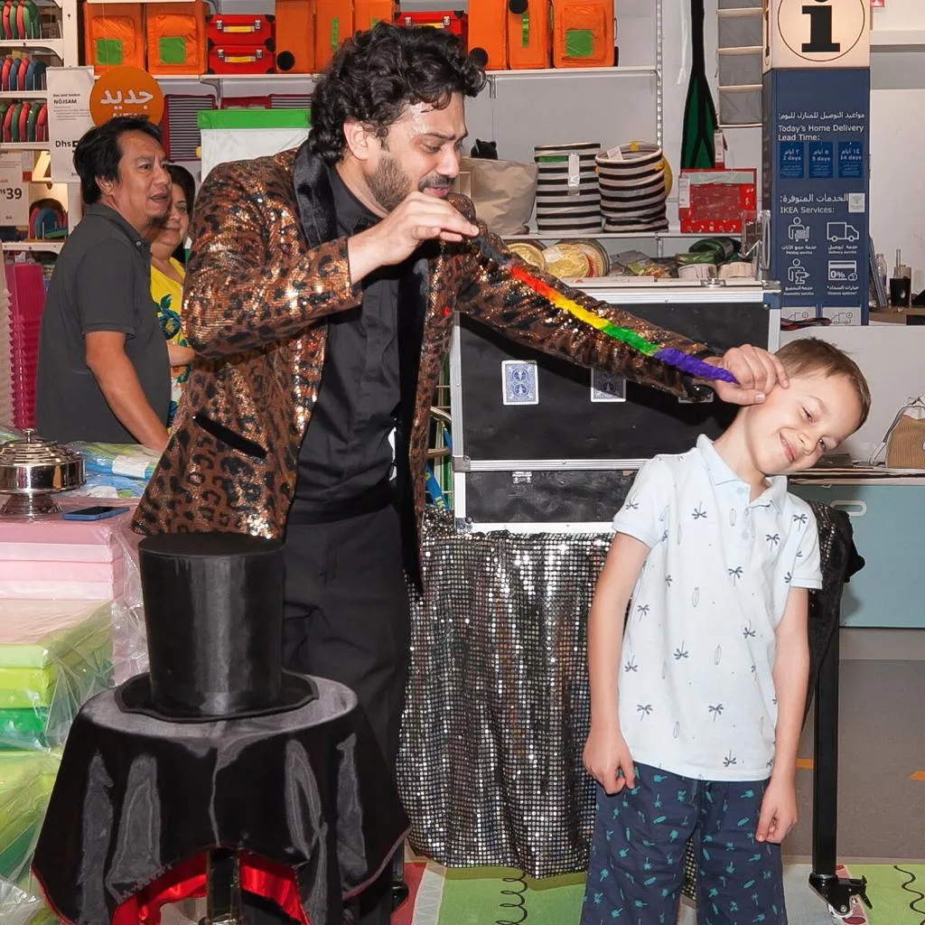 Kids entertainment in Singapore - balloon twisting, face painting, magic shows photo 13
