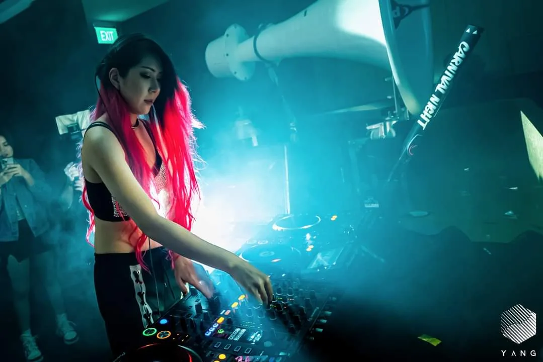 dj in singapore