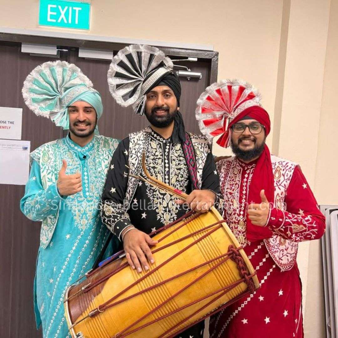 Sg dhol drummer, Hire Dhol Drummers for Your Party, Event or Wedding in Singa