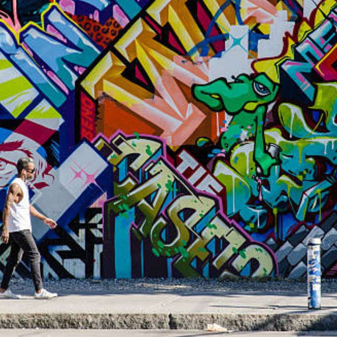 Hire Mural Artists in Singapore Bella Entertainment