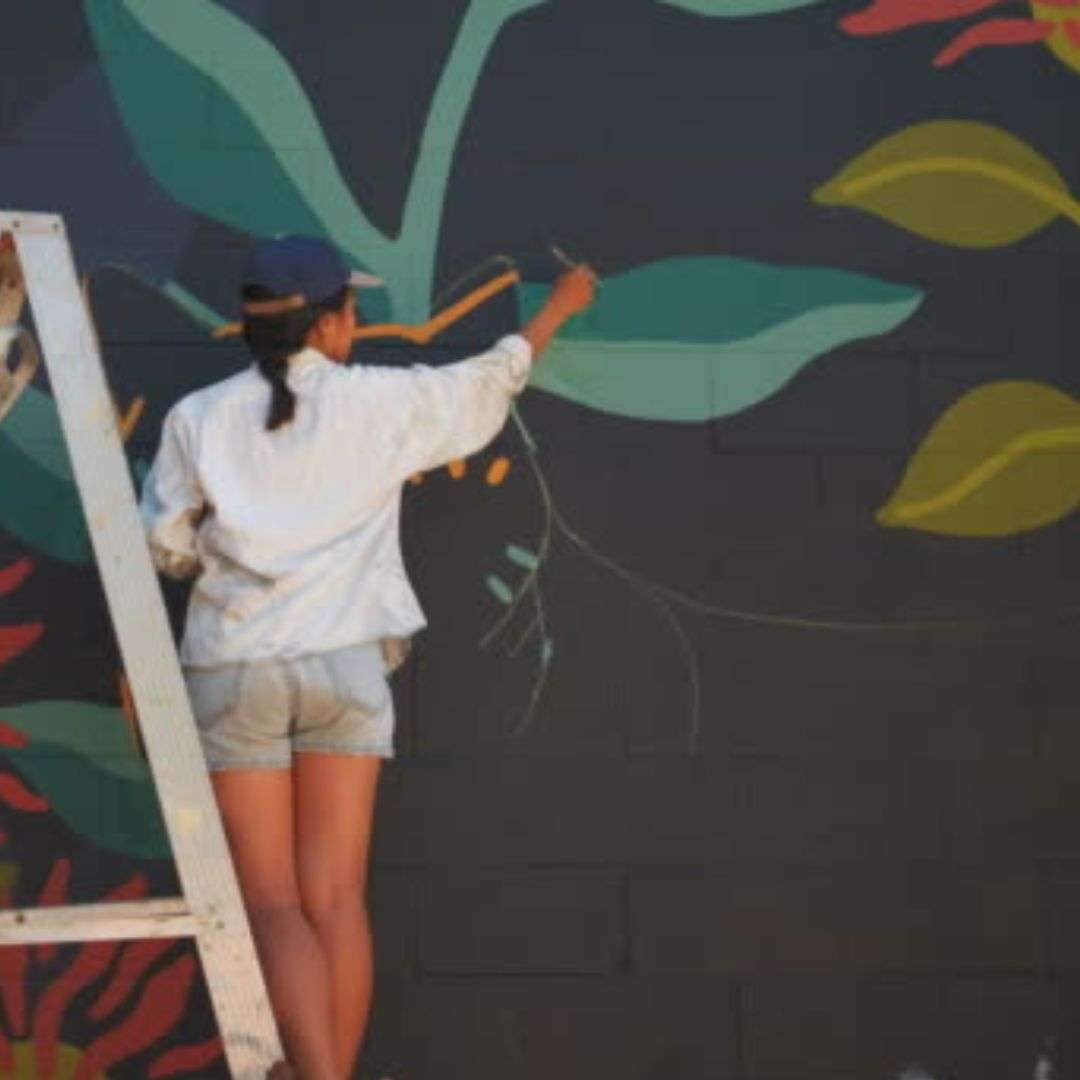 Hire Mural Artists in Singapore Bella Entertainment