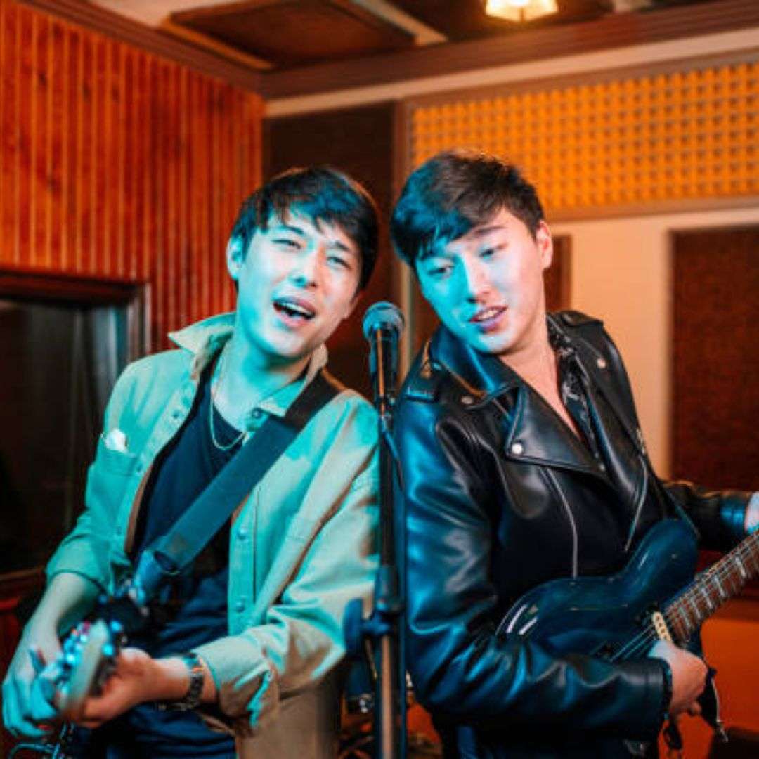 Hire Chinese Live Bands in Malaysia | Bella Entertainment Agency