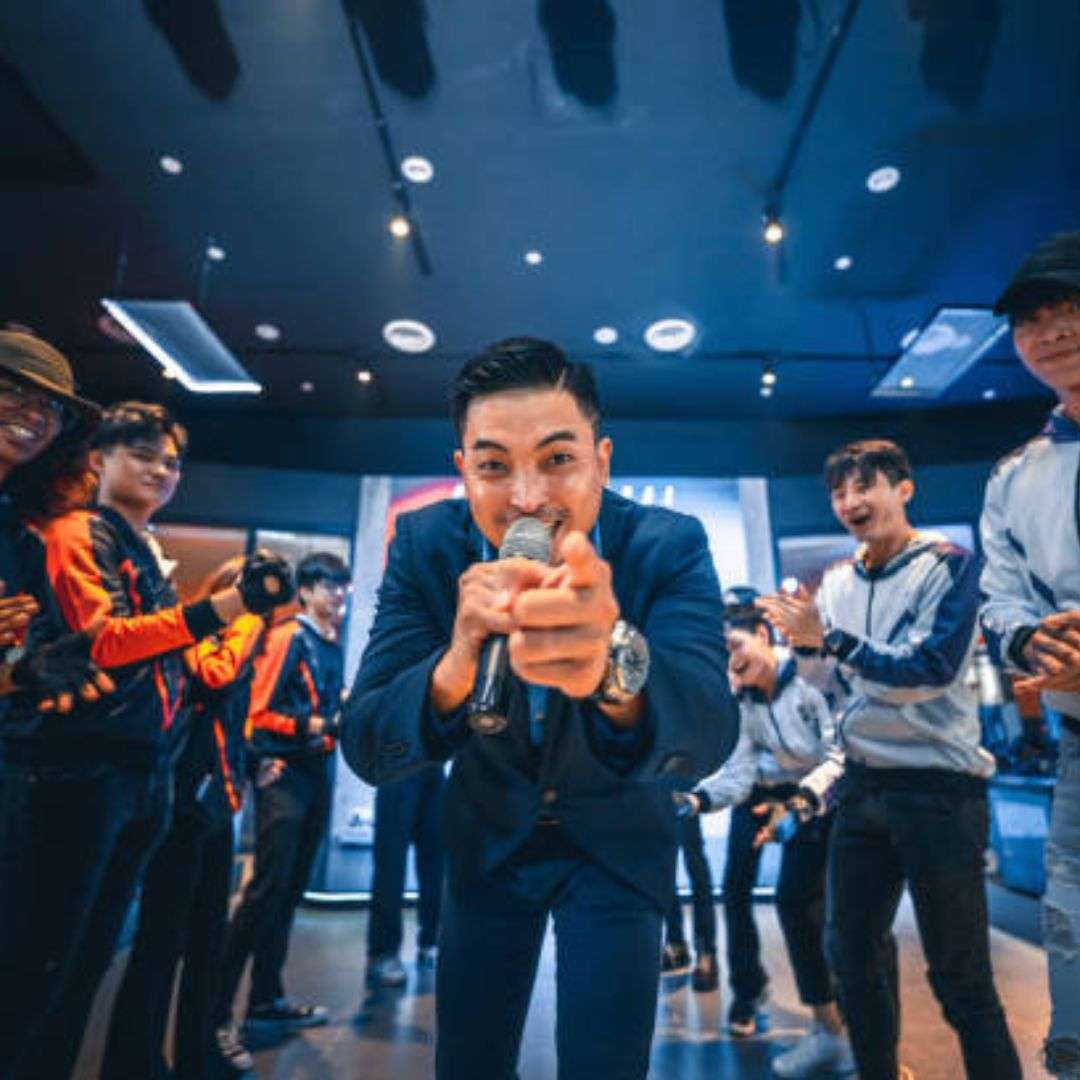 Dinner and Dance Emcee Singapore: Rates & Booking Guide