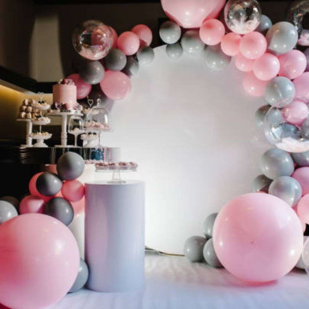 Balloon Artist Singapore: Prices, Booking and What's Included