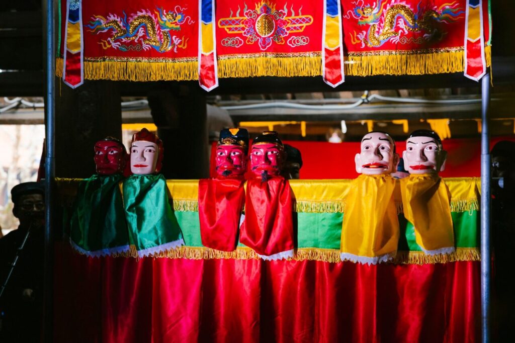 Bian Lian Mask Changing Performance in Singapore