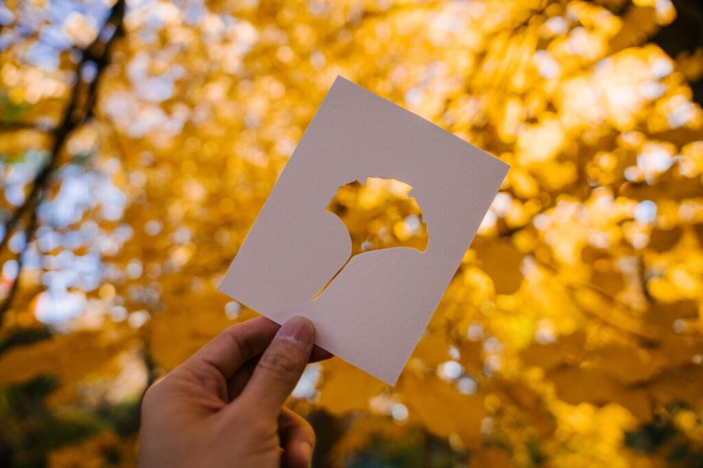 Silhouette Cutting Artist for Events in Singapore