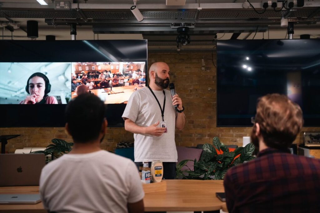 Virtual Events Versus Physical Events: What to Choose in Singapore